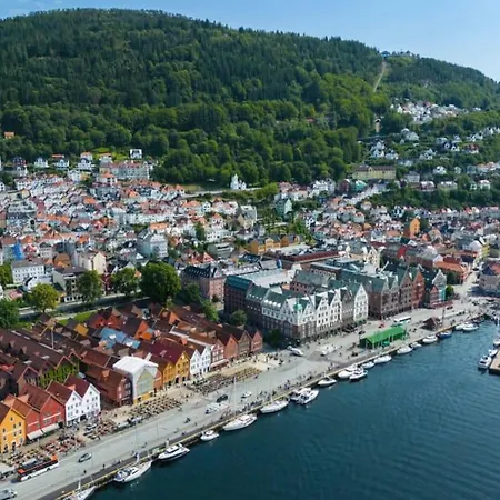 Fin Og Super Sentral Берген